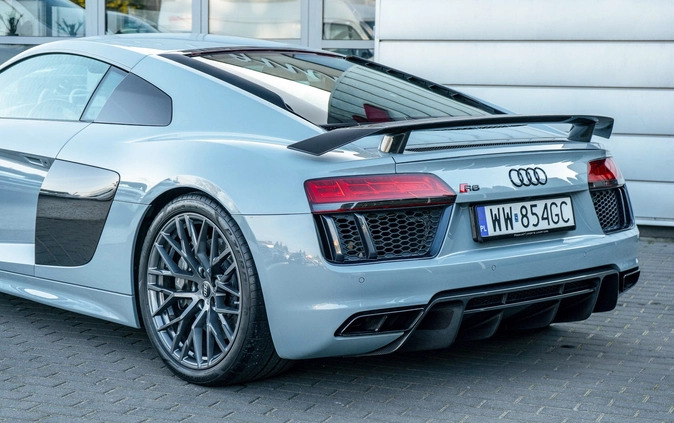 Audi R8 cena 528000 przebieg: 42000, rok produkcji 2017 z Janikowo małe 277
